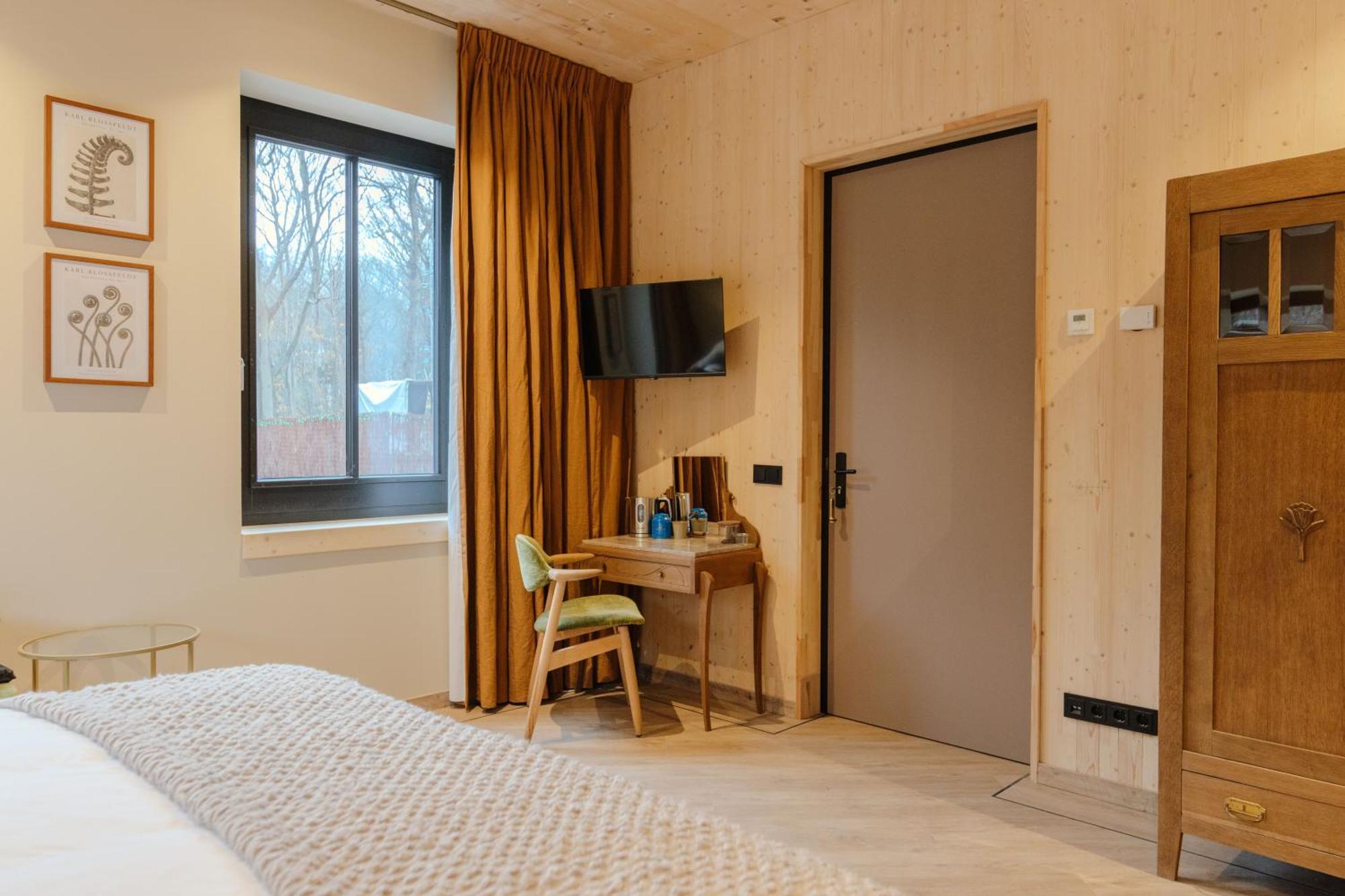 Hotel Bent Ойстервейк Екстер'єр фото
